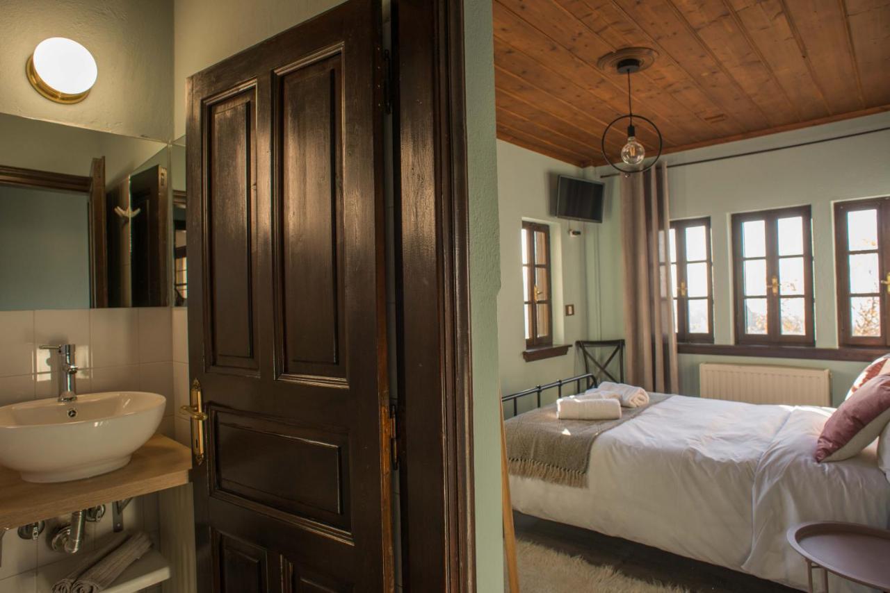 Charis Guesthouse มากรินิตซา ภายนอก รูปภาพ